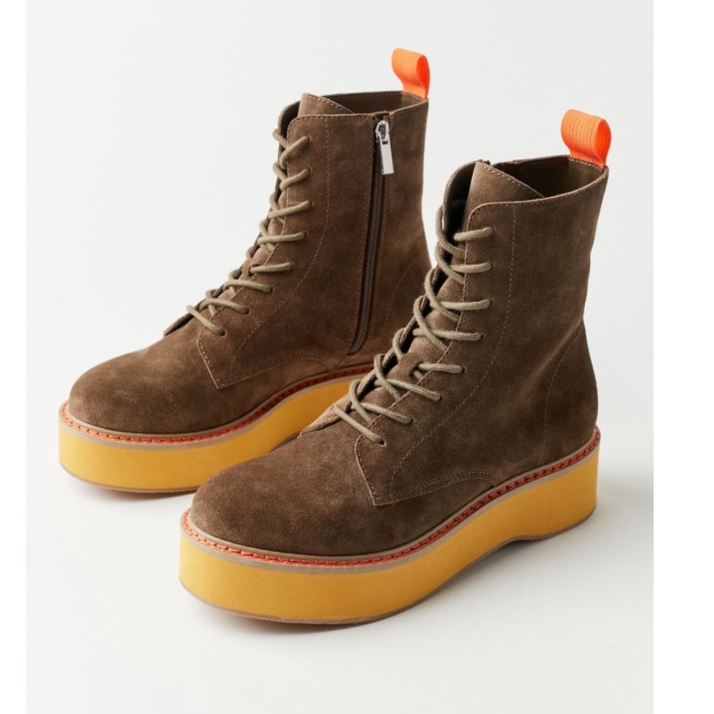 New UO suede utility boots size 8